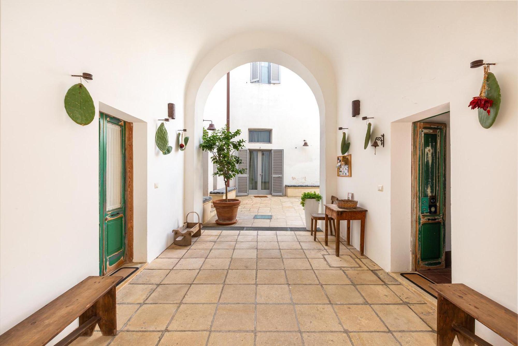 Palazzo San Giovanni 莫尔恰诺迪莱乌卡 外观 照片